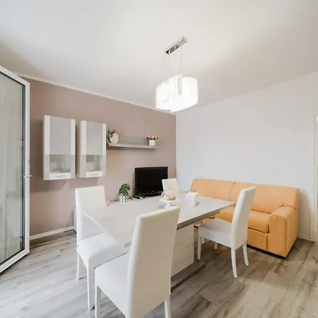 Lägenhet Casa Cristina - A Pochi Passi Dal Mare Di Eraclea *